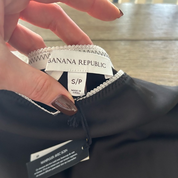 NWT Banana Republic Stretch-Satin Lace-Hem Midi Skirt, S - Picture 4 of 9